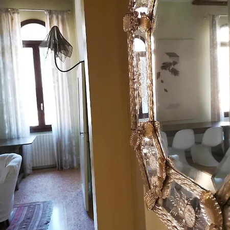 Gorgeous Venetian With Canal View * 威尼斯